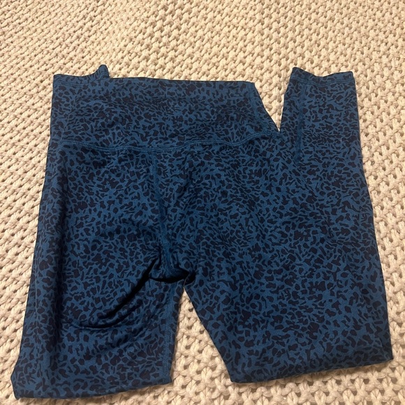 Fleo El Toro Navy Leopard Print Leggings - Picture 4 of 5